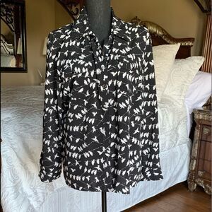 Birds on the Wire‎ Print Black and White Pocket Detail Blouse